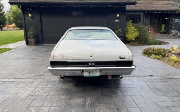 Chevrolet-Nova-ss-1972-Silver-Blsck-2