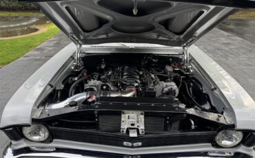 Chevrolet-Nova-ss-1972-Silver-Blsck-5