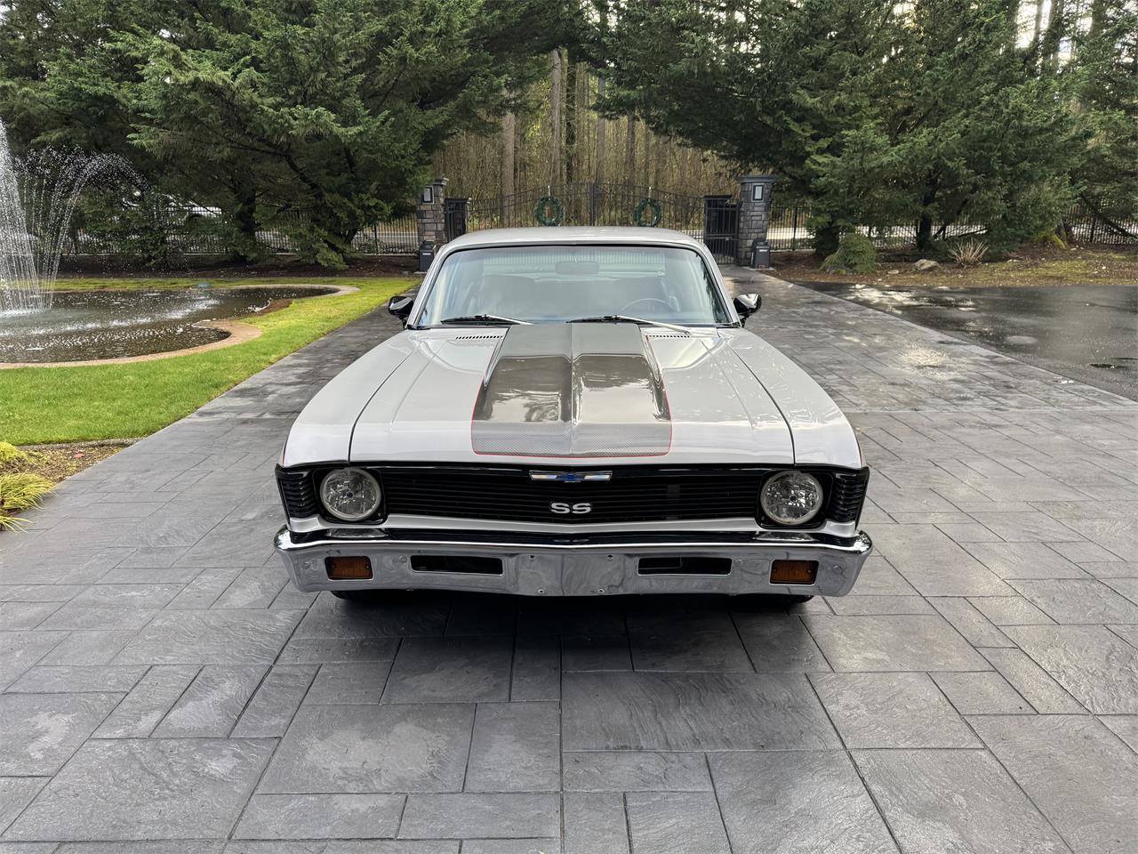 Chevrolet-Nova-ss-1972-Silver-Blsck