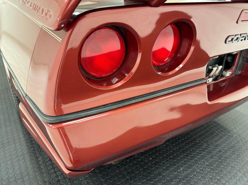 Chevrolet-Other-1986-Flame-Red-Metallic-Tan-27