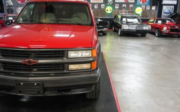 Chevrolet-Other-1994-Red-Gray-12
