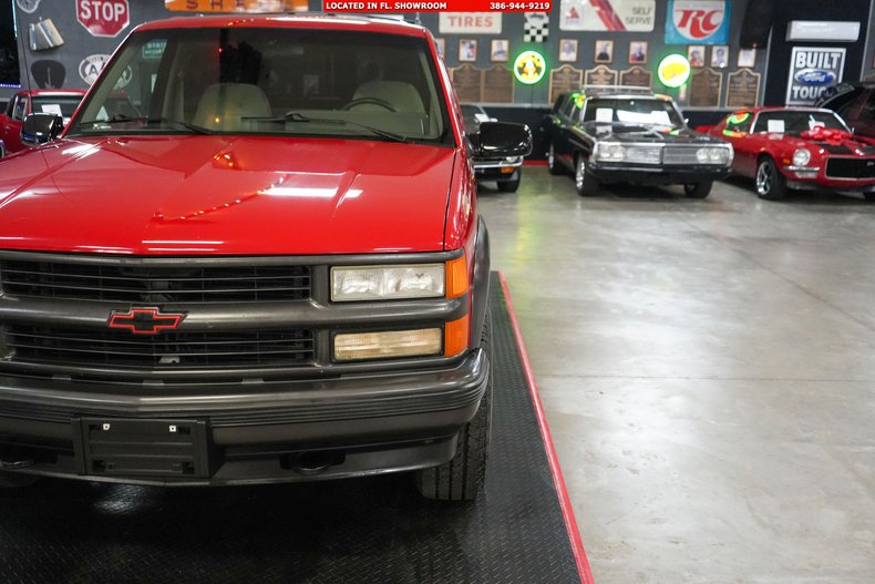 Chevrolet-Other-1994-Red-Gray-12