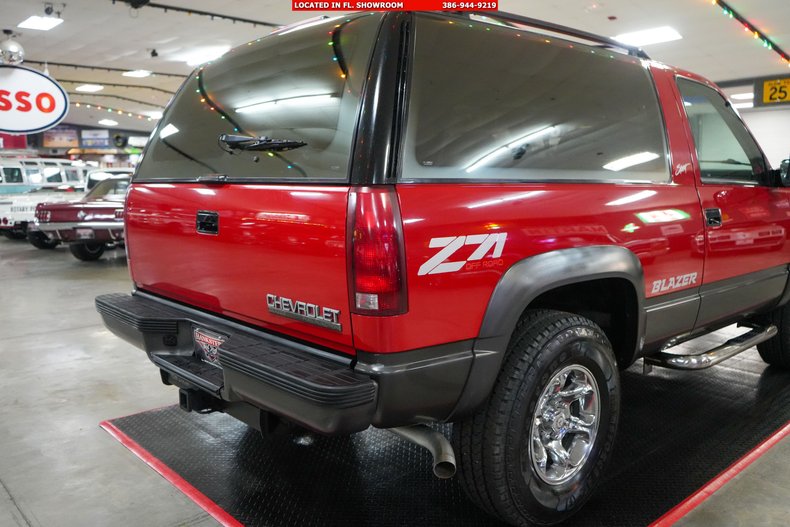 Chevrolet-Other-1994-Red-Gray-17