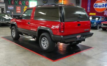 Chevrolet-Other-1994-Red-Gray-20