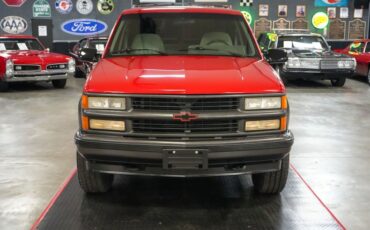 Chevrolet-Other-1994-Red-Gray-25