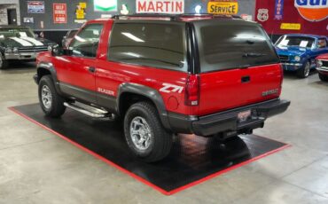 Chevrolet-Other-1994-Red-Gray-26