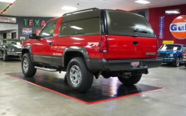 Chevrolet-Other-1994-Red-Gray-29