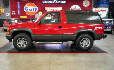 Chevrolet-Other-1994-Red-Gray-3