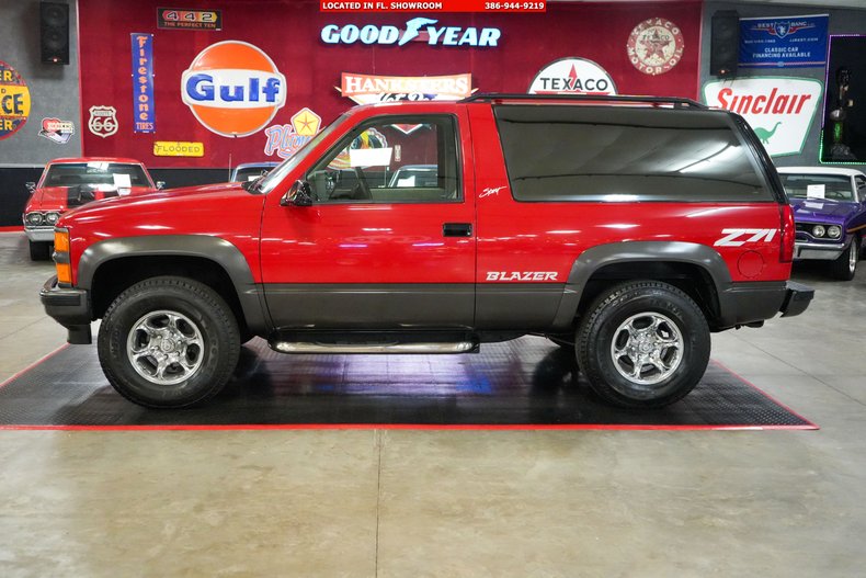 Chevrolet-Other-1994-Red-Gray-3