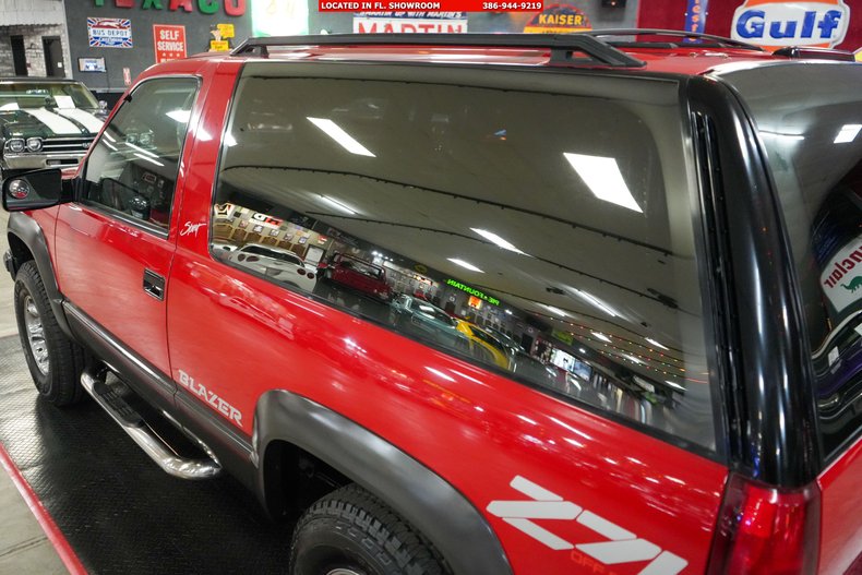 Chevrolet-Other-1994-Red-Gray-33