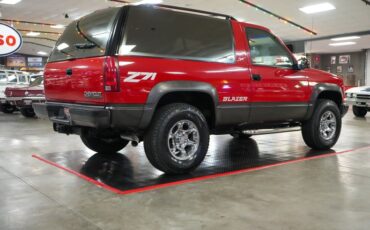 Chevrolet-Other-1994-Red-Gray-7