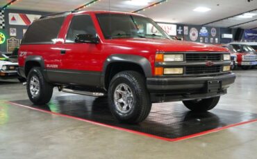 Chevrolet-Other-1994-Red-Gray-9