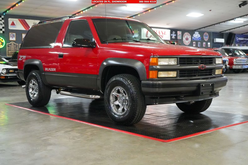 Chevrolet-Other-1994-Red-Gray-9