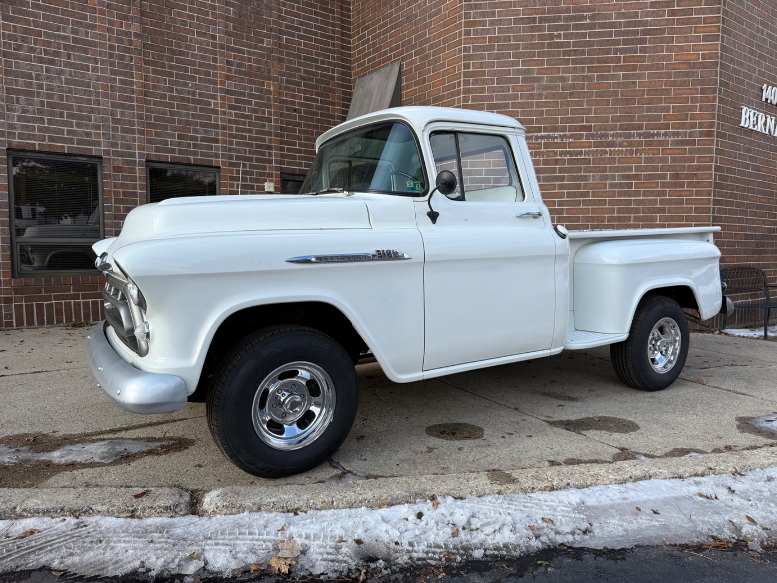 Chevrolet-Other-Pickups-1957-1