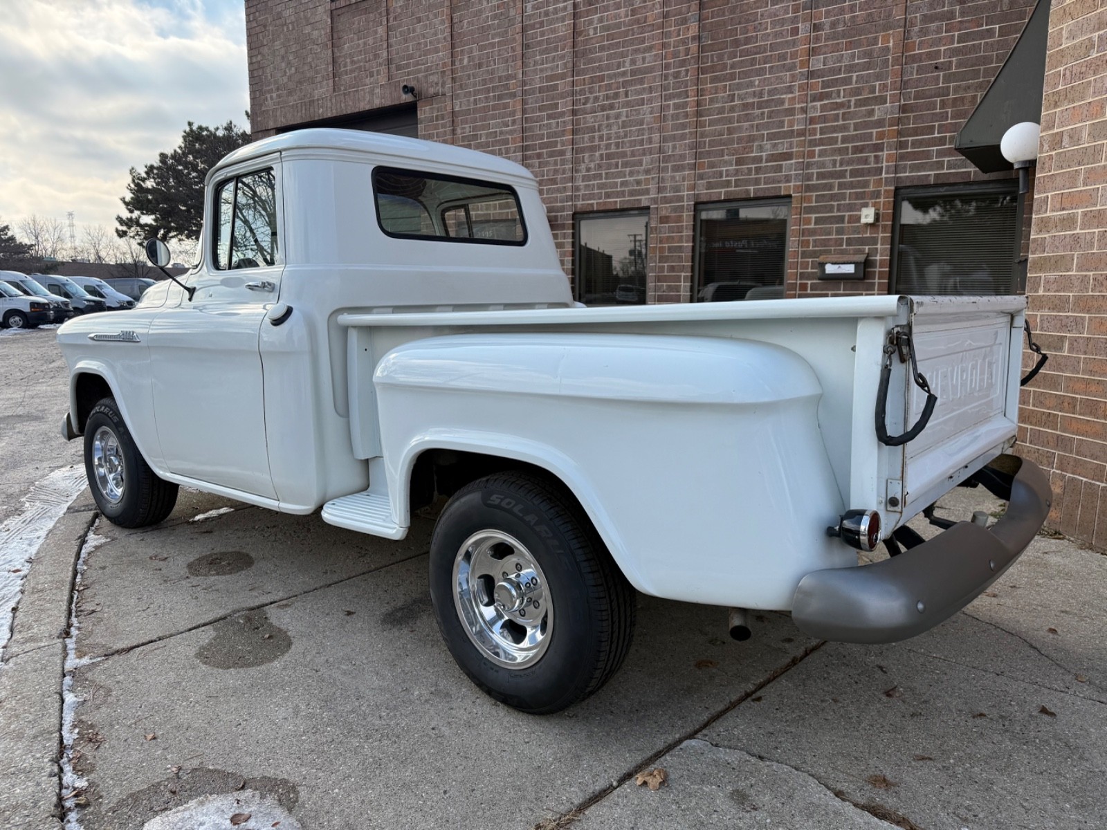 Chevrolet-Other-Pickups-1957-3
