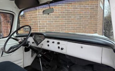 Chevrolet-Other-Pickups-1957-32