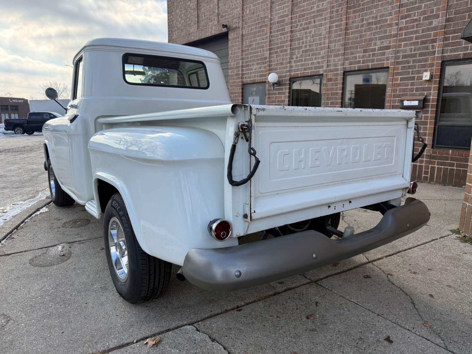Chevrolet-Other-Pickups-1957-4