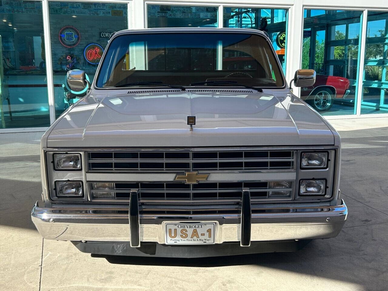 Chevrolet-Other-Pickups-1987-Pickup-Truck-1