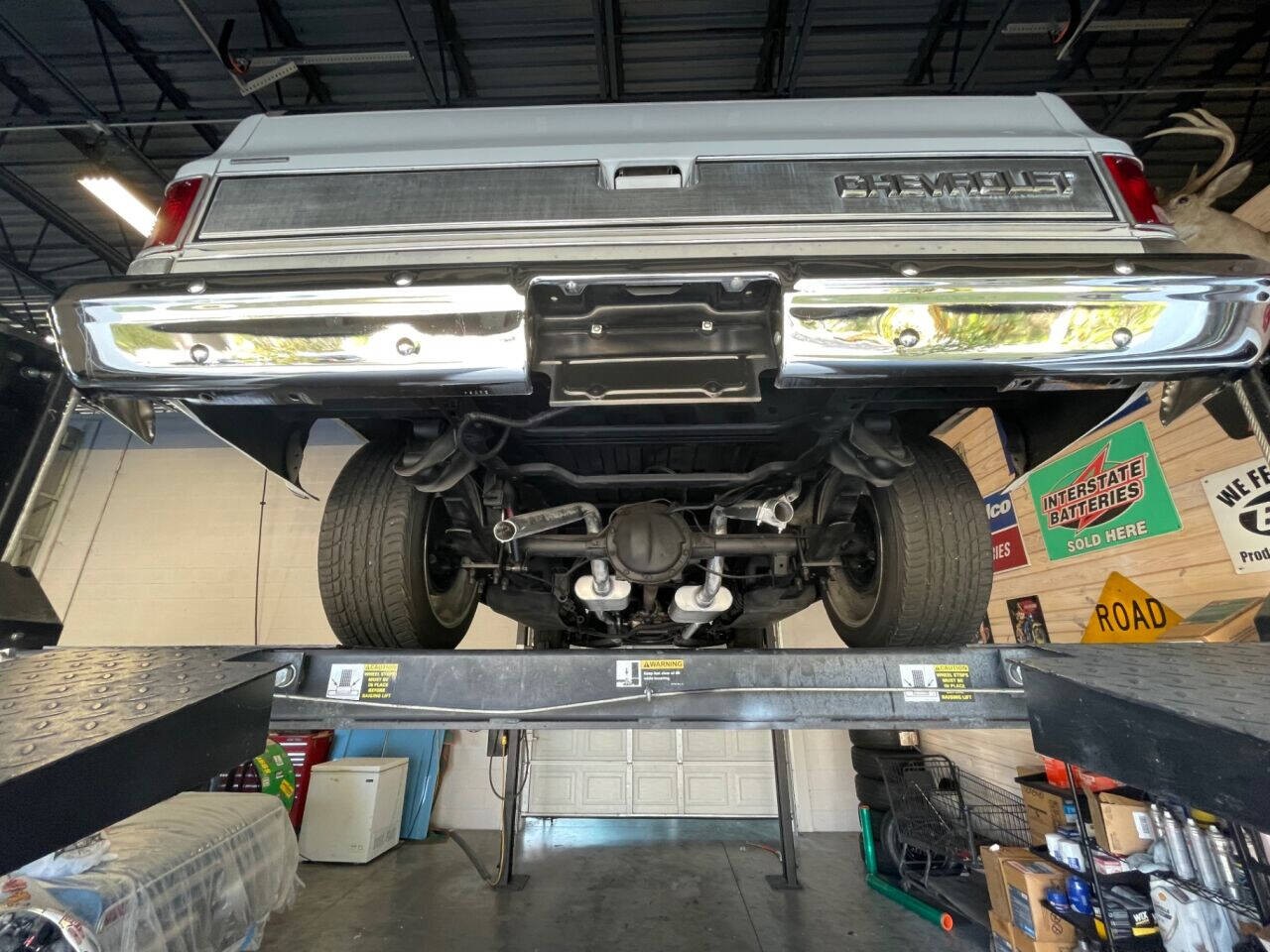 Chevrolet-Other-Pickups-1987-Pickup-Truck-23