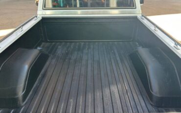 Chevrolet-Other-Pickups-1987-Pickup-Truck-5