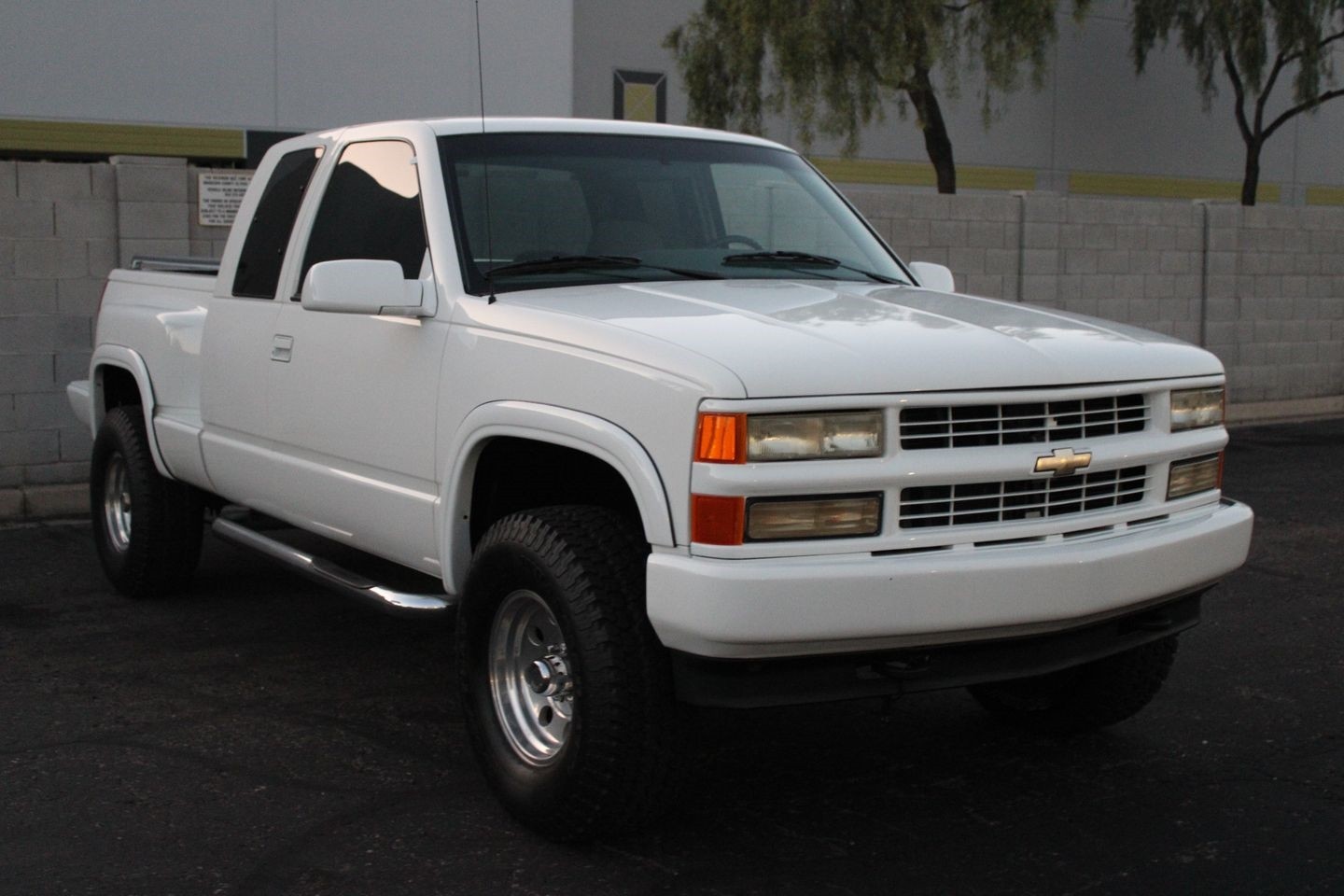 Chevrolet-Other-Pickups-1995-Pickup-Truck-10