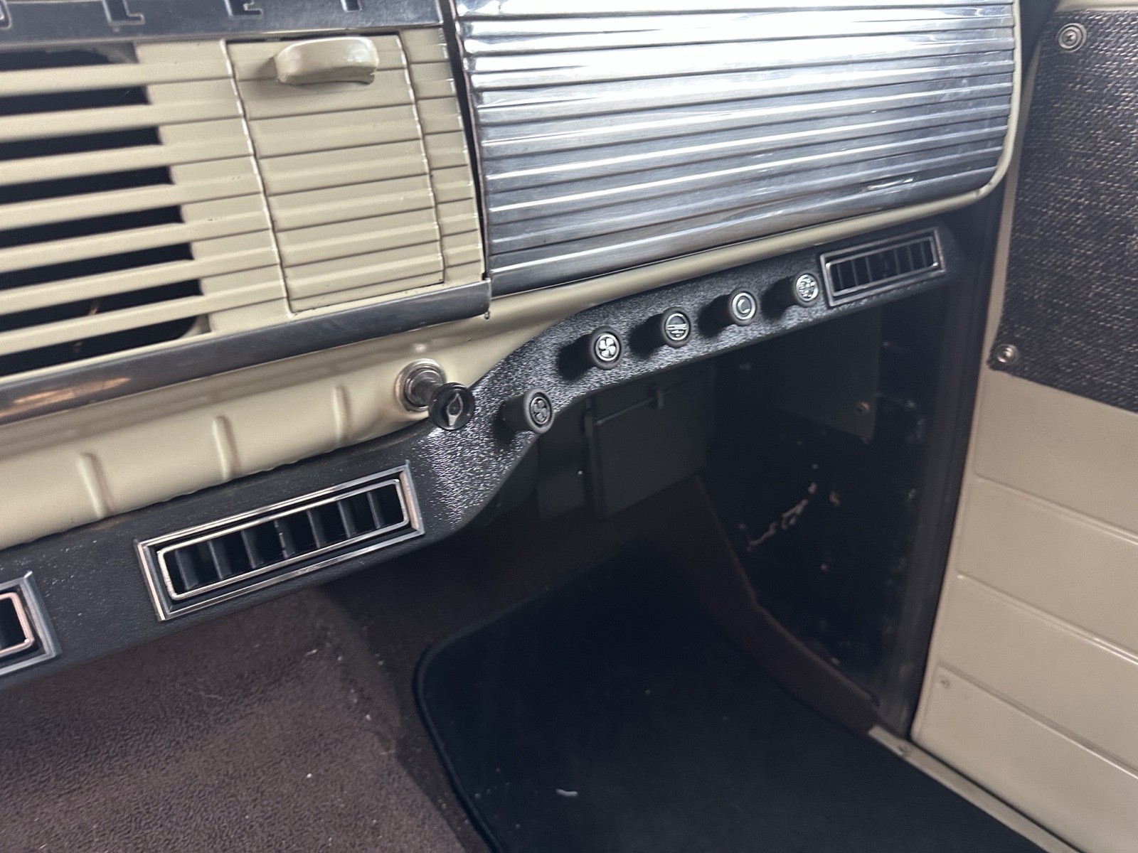 Chevrolet-Panel-Delivery-1953-5