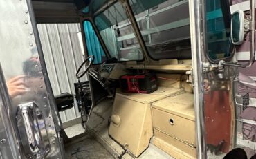 Chevrolet-Panel-Step-Van-1979-20