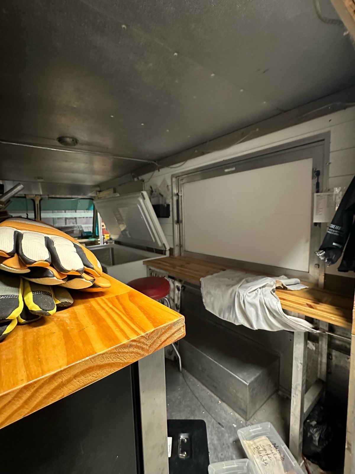 Chevrolet-Panel-Step-Van-1979-23