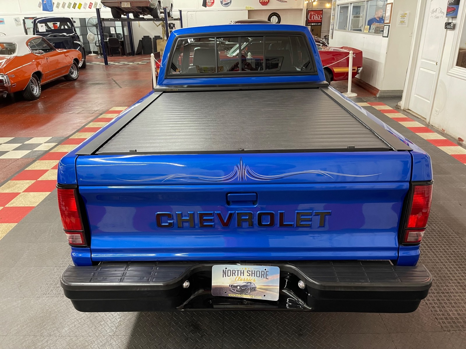 Chevrolet-S-10-1983-Standard-Cab-Pickup-10