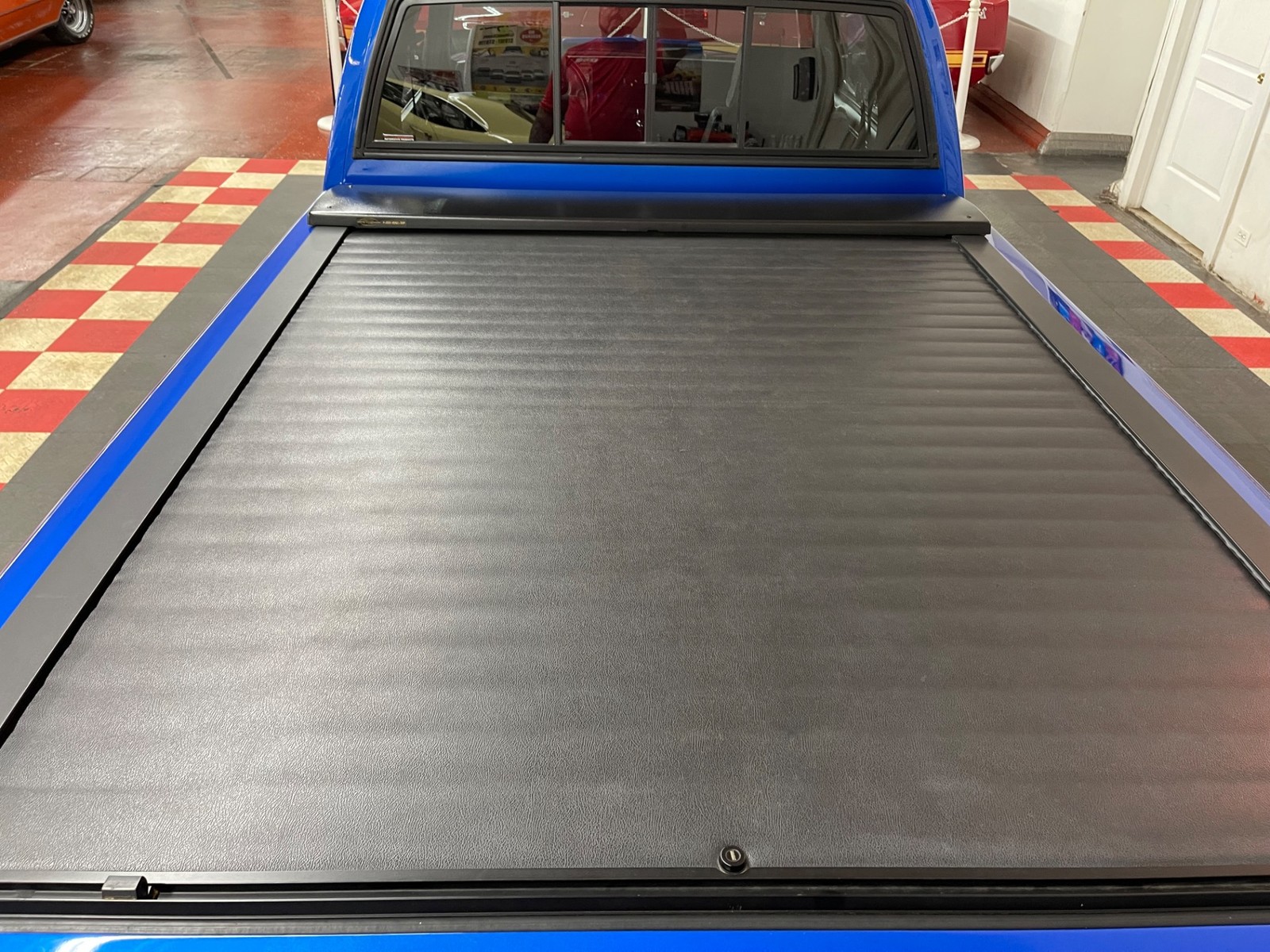 Chevrolet-S-10-1983-Standard-Cab-Pickup-12