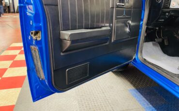 Chevrolet-S-10-1983-Standard-Cab-Pickup-33