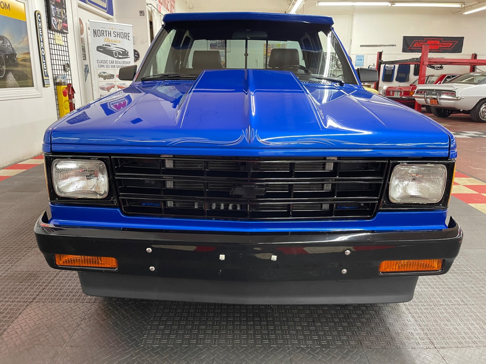 Chevrolet-S-10-1983-Standard-Cab-Pickup-7