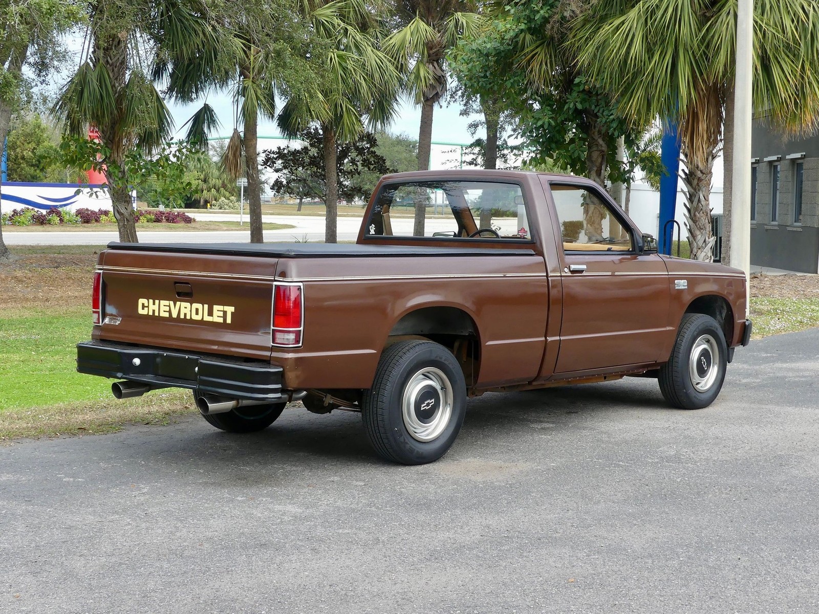 Chevrolet-S-10-1988-Pickup-Truck-19