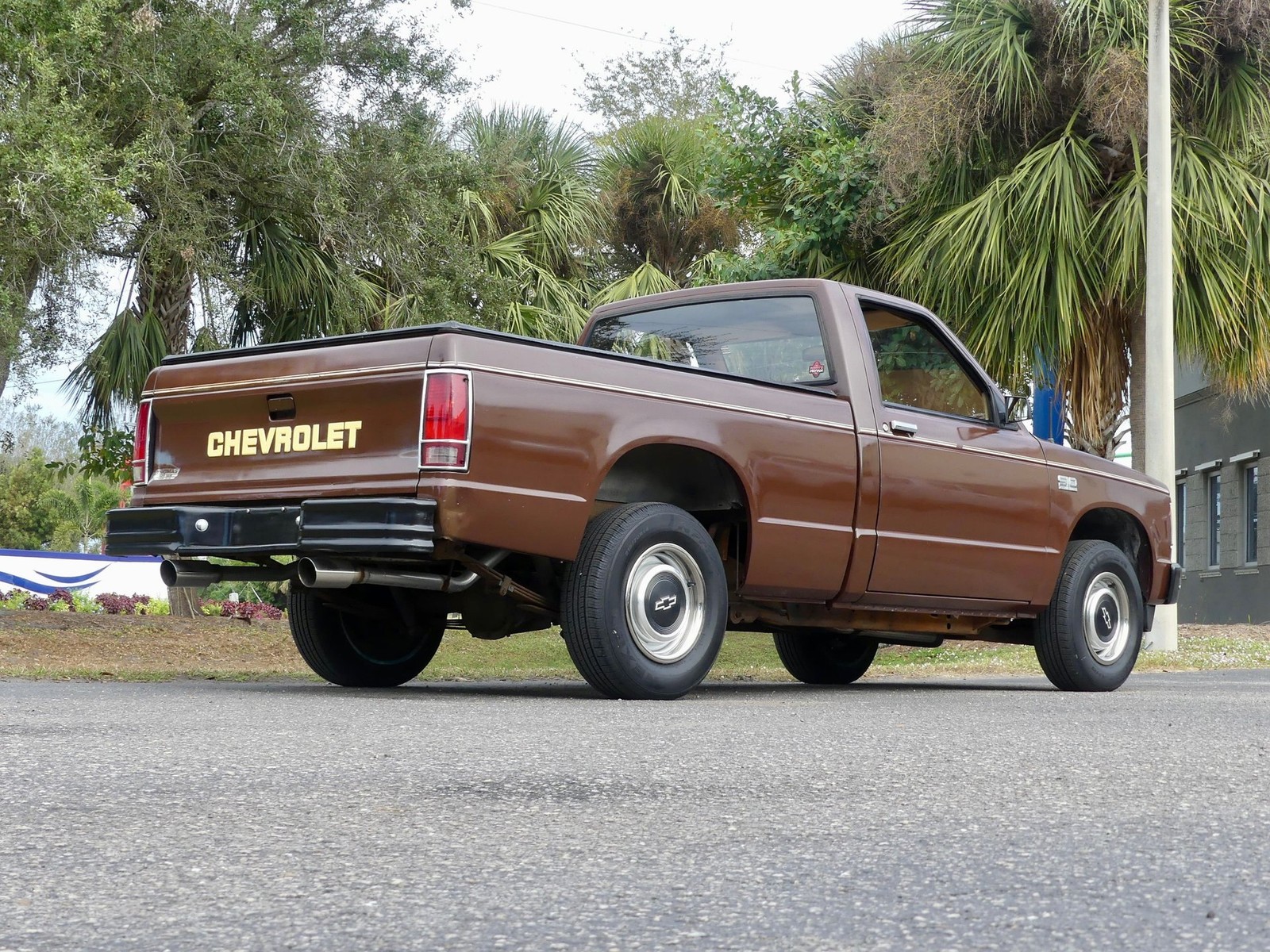 Chevrolet-S-10-1988-Pickup-Truck-21