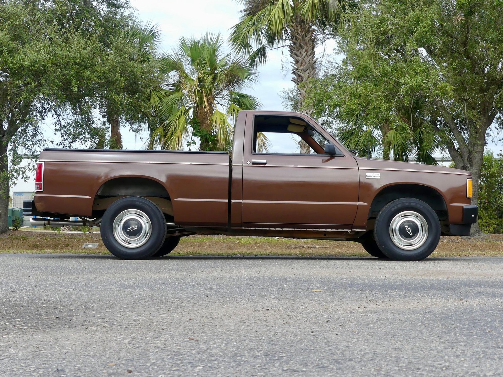 Chevrolet-S-10-1988-Pickup-Truck-23