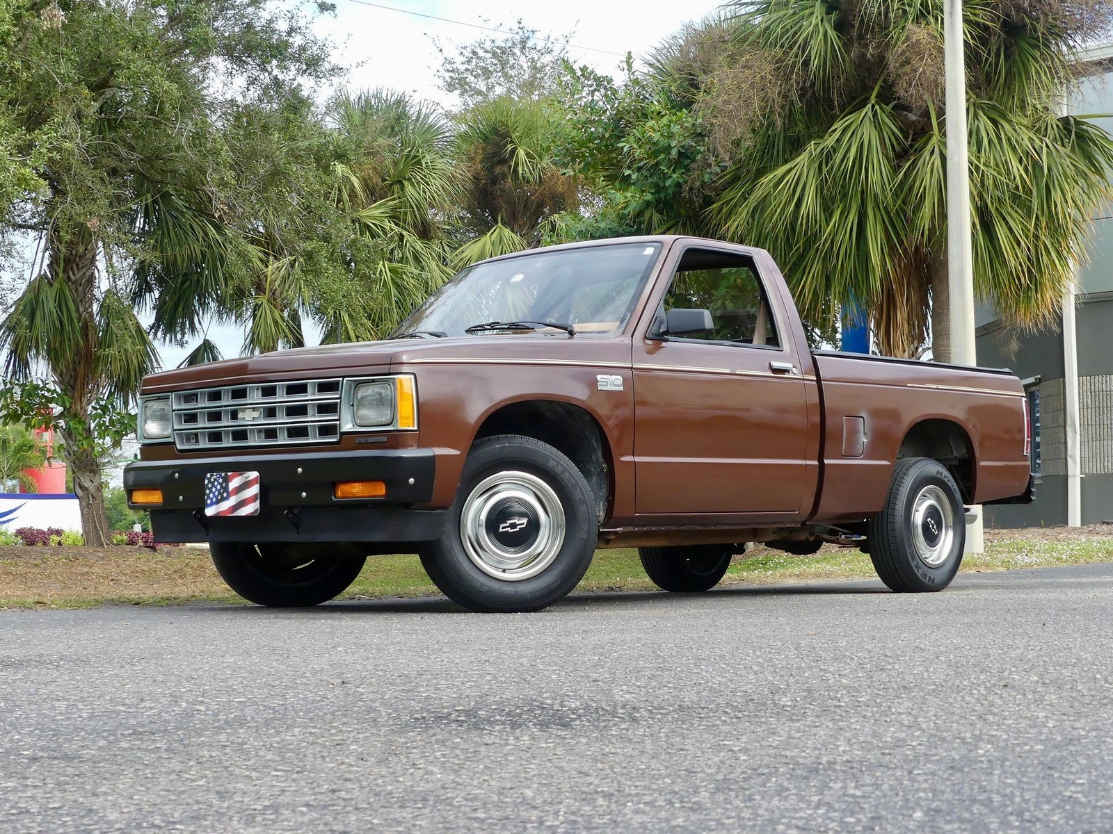 Chevrolet-S-10-1988-Pickup-Truck-9