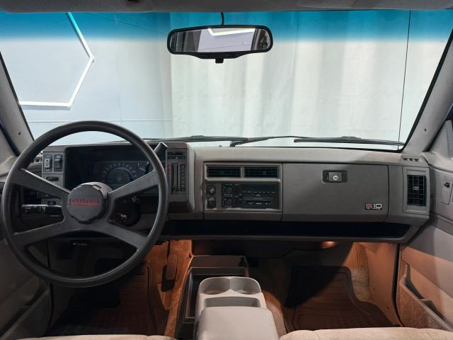 Chevrolet-S-10-1994-SUV-16