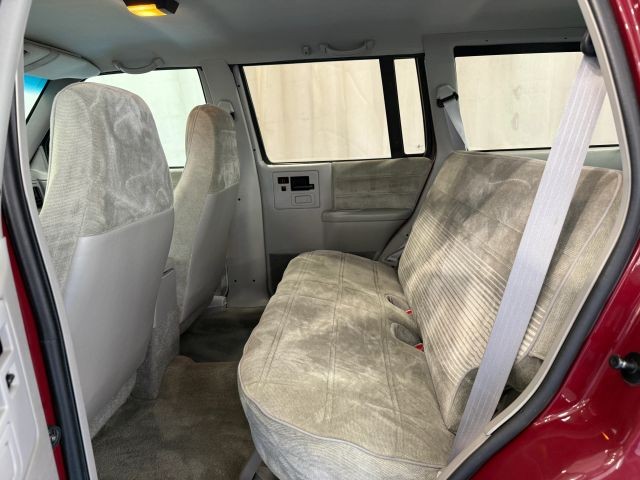 Chevrolet-S-10-1994-SUV-24