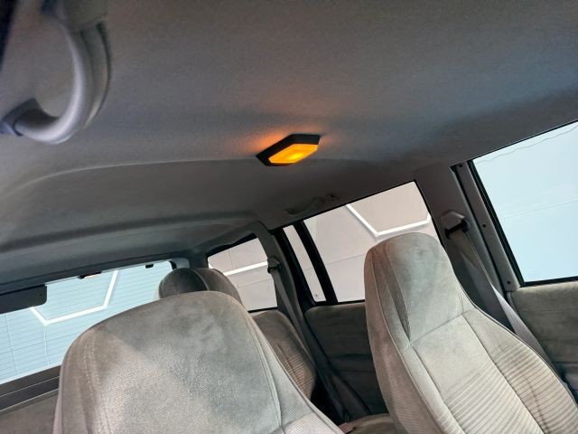 Chevrolet-S-10-1994-SUV-36