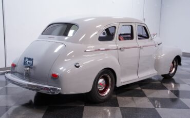 Chevrolet-Sedan-1941-Sedan-11