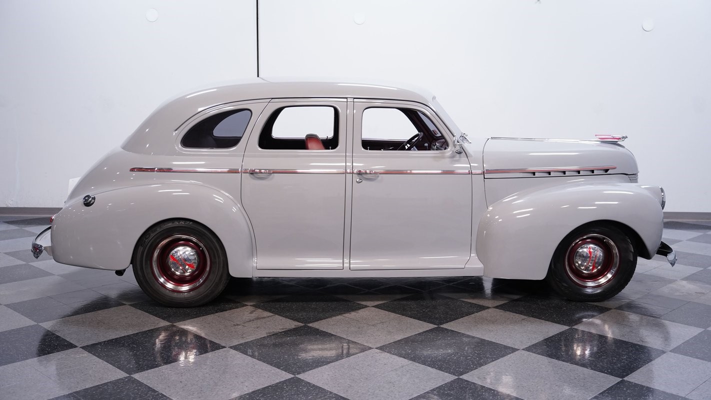 Chevrolet-Sedan-1941-Sedan-12