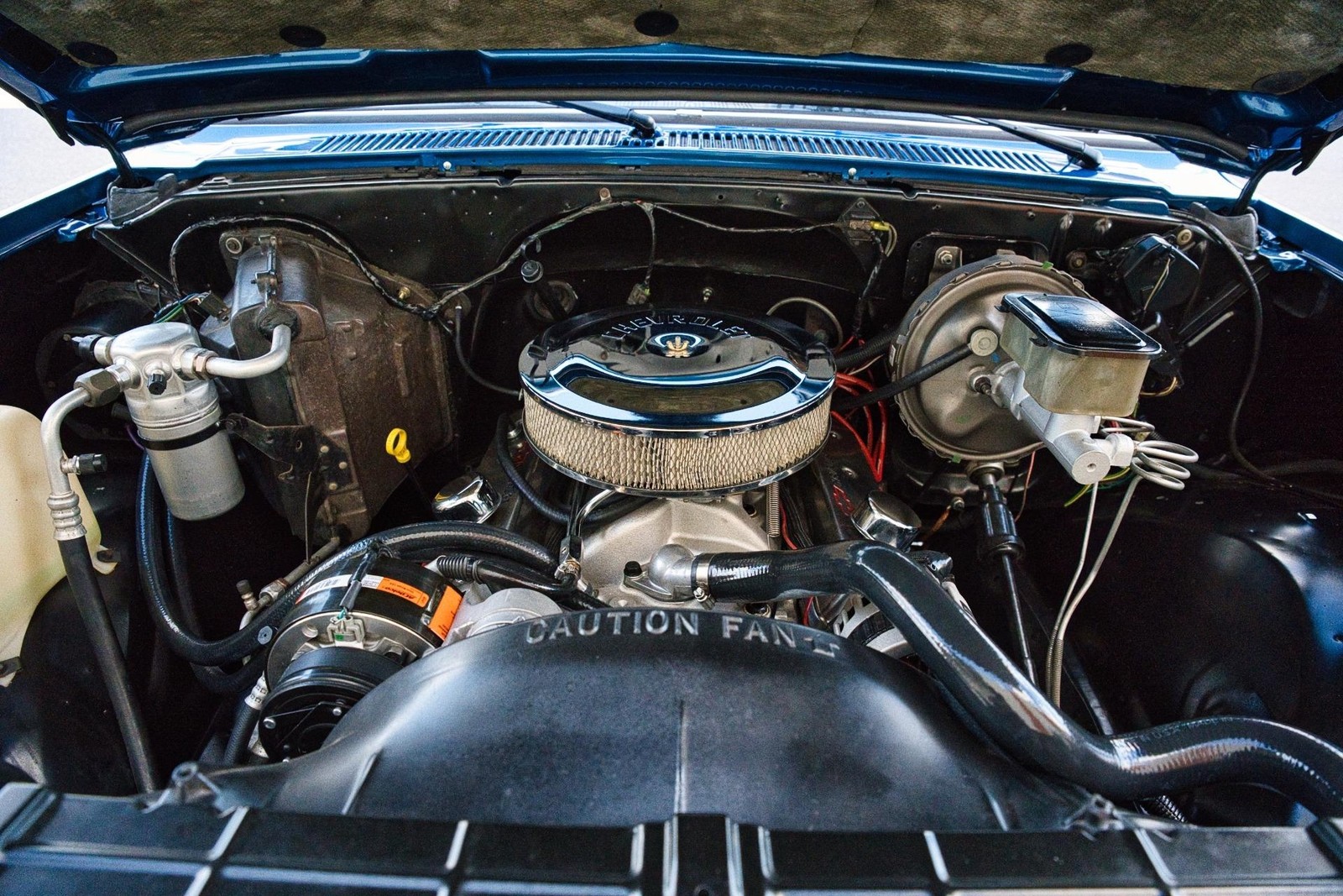 Chevrolet-Silverado-1500-1985-2-Door-13