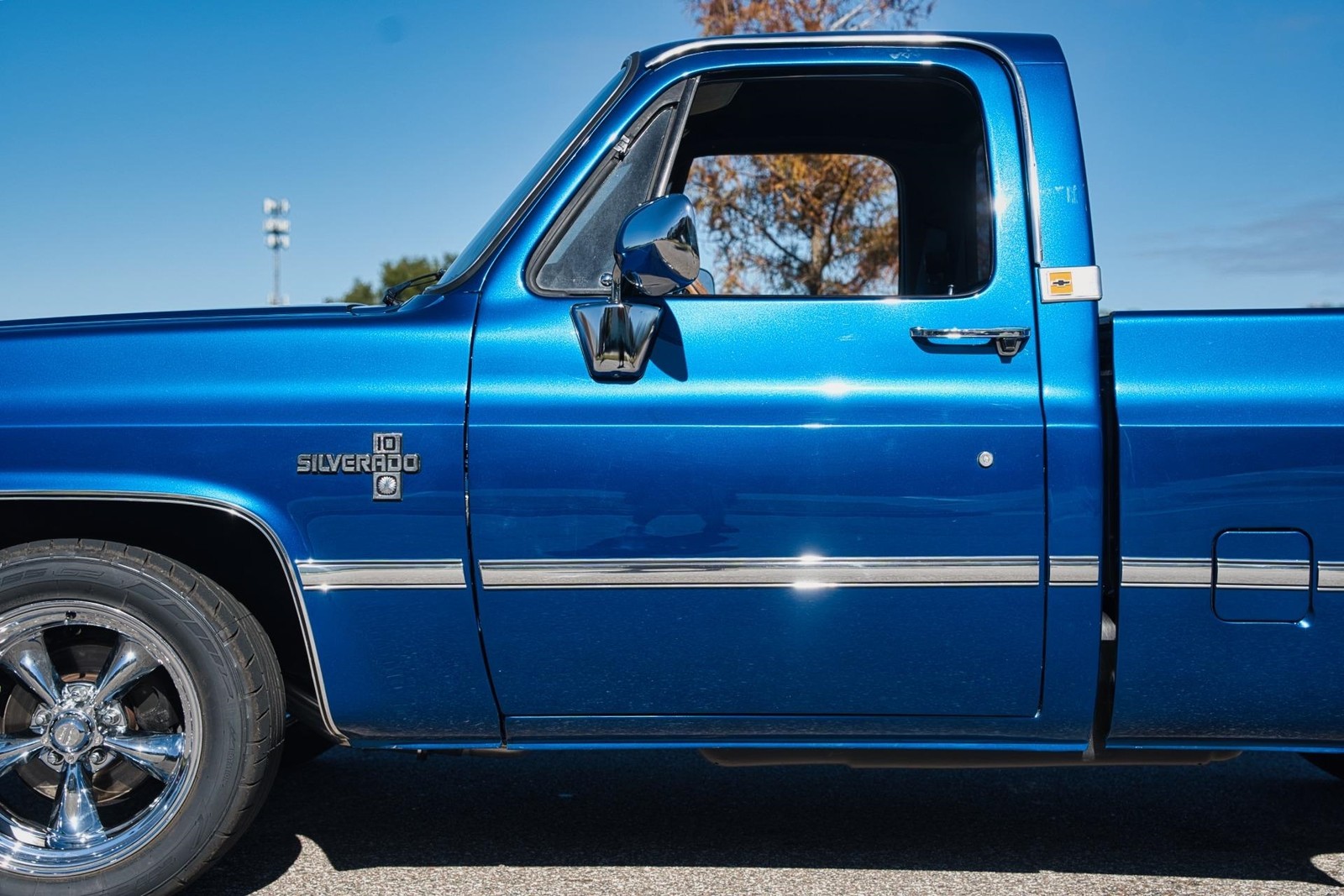 Chevrolet-Silverado-1500-1985-2-Door-30