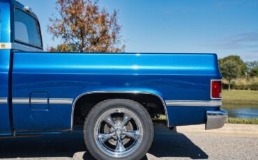 Chevrolet-Silverado-1500-1985-2-Door-31