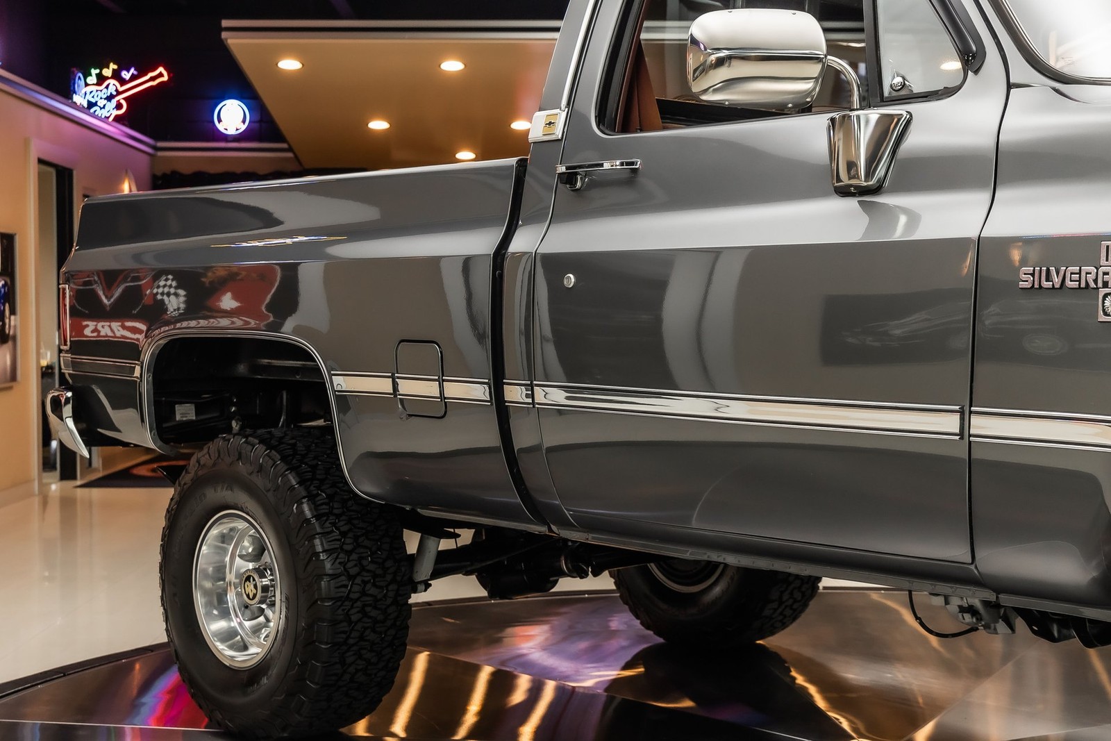 Chevrolet-Silverado-1500-1987-Pickup-Truck-21