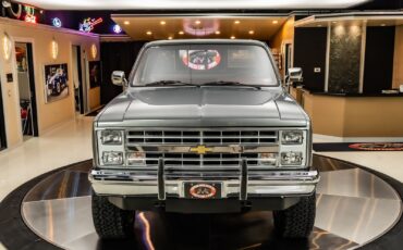 Chevrolet-Silverado-1500-1987-Pickup-Truck-8