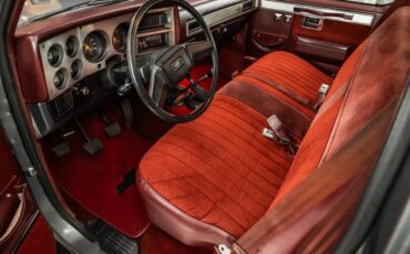 Chevrolet-Silverado-1987-Gray-Metallic-Red-13