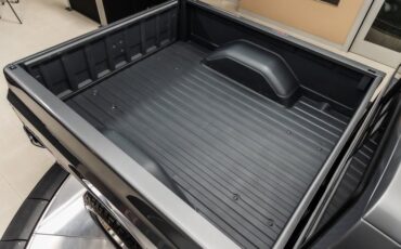 Chevrolet-Silverado-1987-Gray-Metallic-Red-44