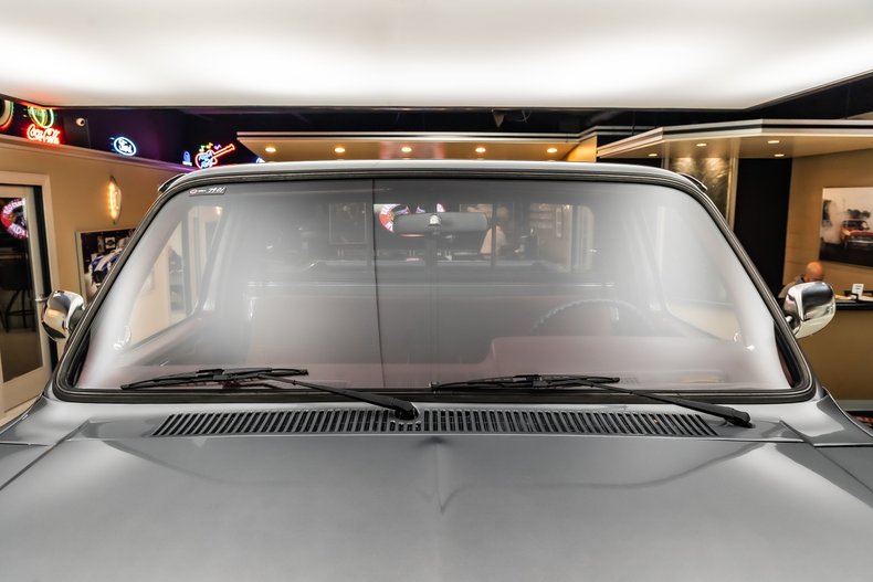 Chevrolet-Silverado-1987-Gray-Metallic-Red-45