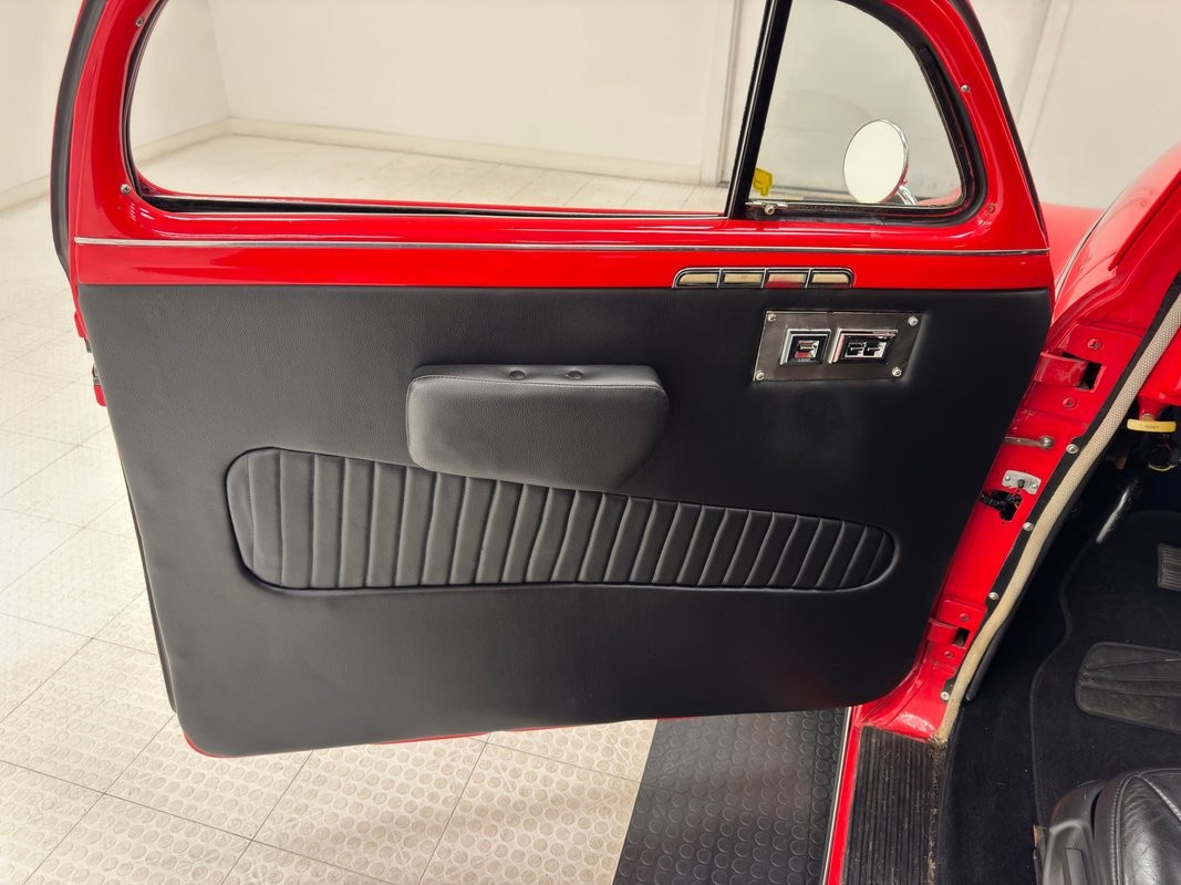 Chevrolet-Special-Deluxe-1941-Coupe-30